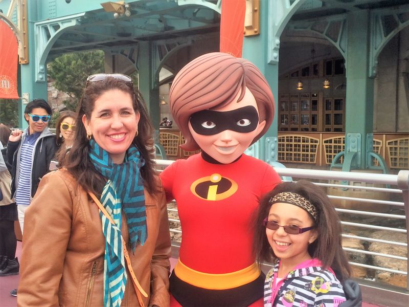 Had to get a pic with Mrs. Incredible!