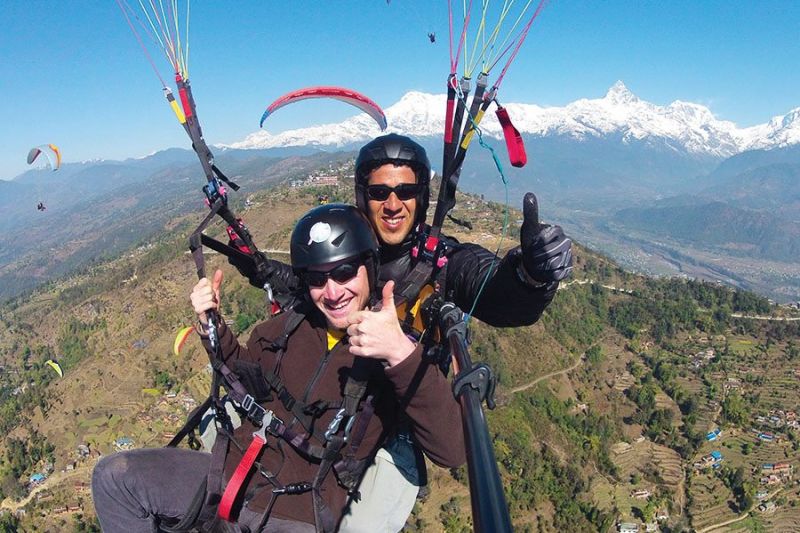 Paragliding in Nepal with UNI